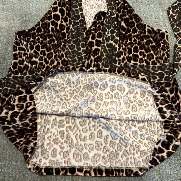 Animal print sleeveless blouse, M - Picture 9 of 11